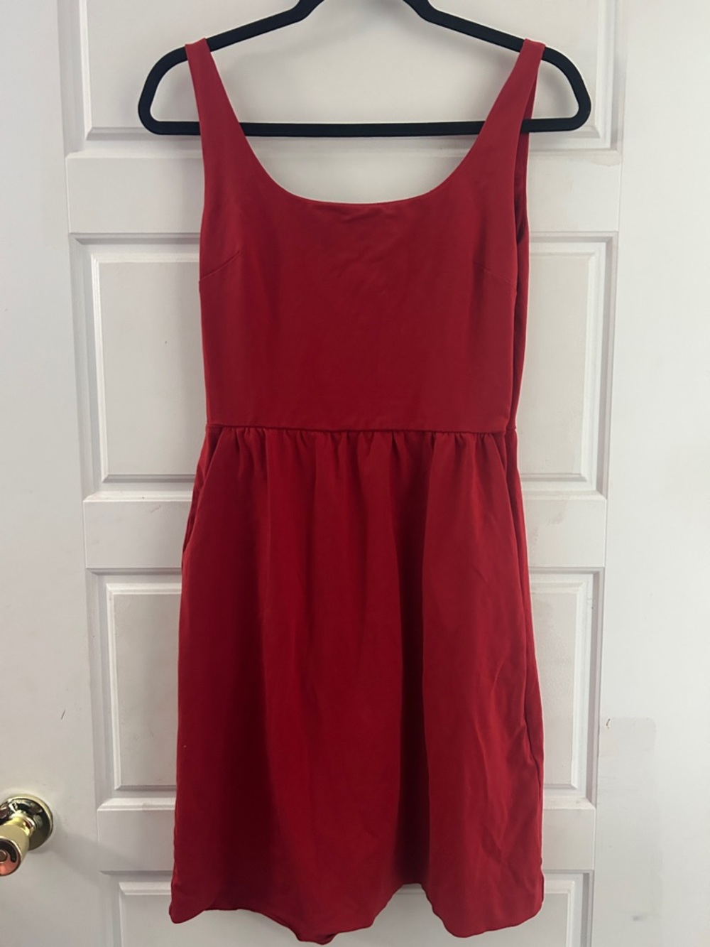 Classic Red Sleeveless Women's Dress